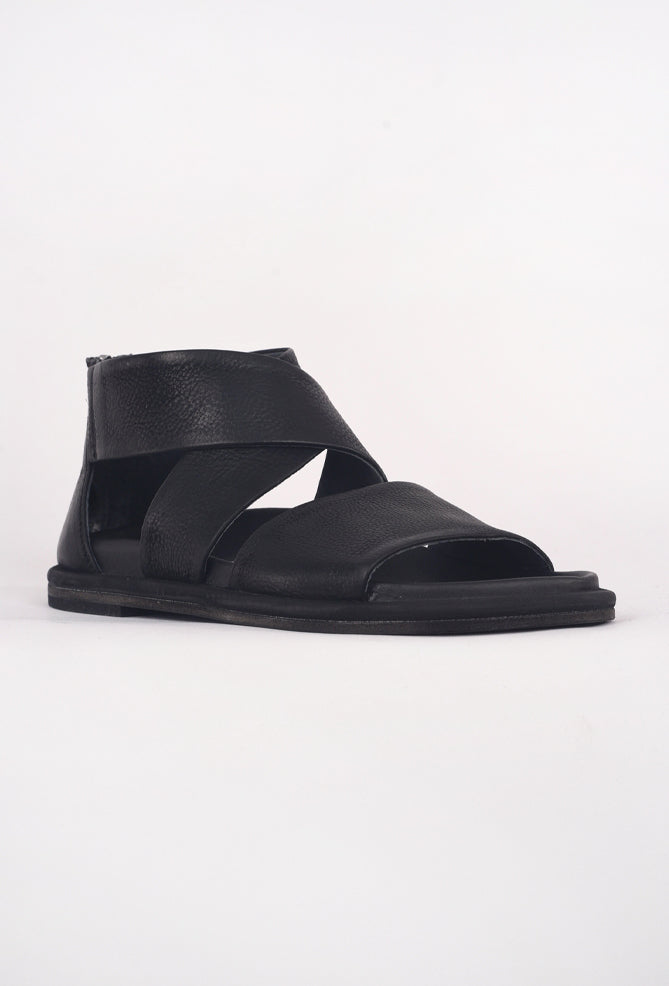 Lofina Crossing Over Sandal, Black