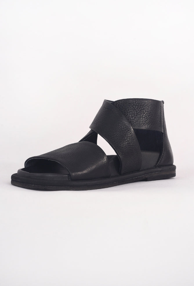 Lofina Crossing Over Sandal, Black