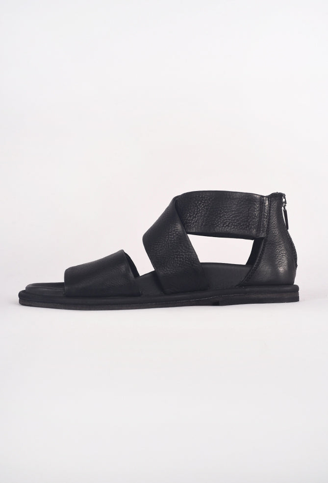 Lofina Crossing Over Sandal, Black