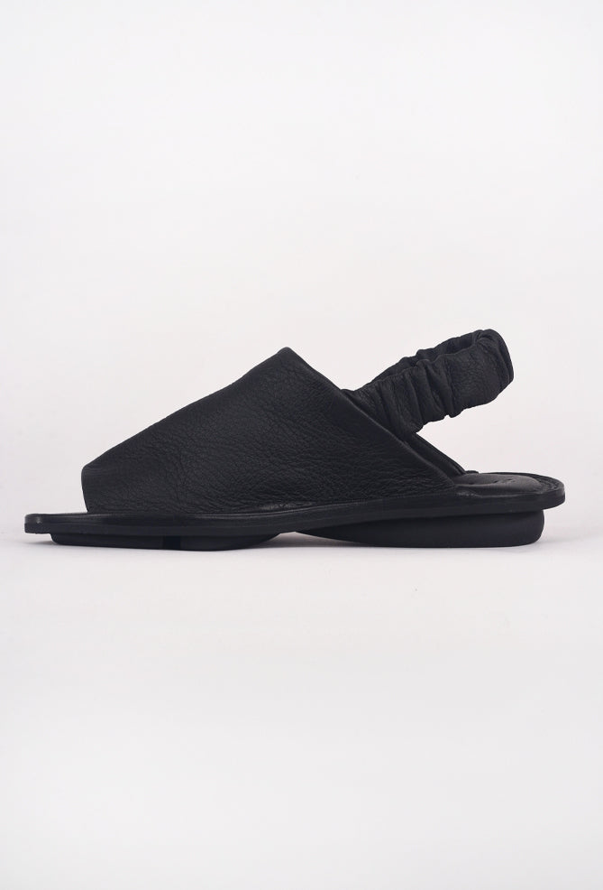 Trippen Shoes Nudge Closed Sandal, Black Alba