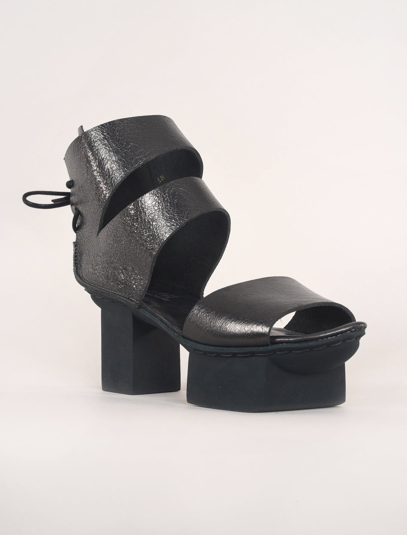 Trippen Shoes Fancy Happy Heel, Iron Lam