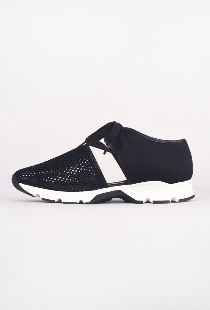 All Black Amazing Mesh Sneaker, Black