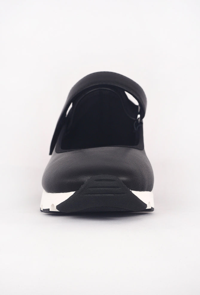 All Black MJ Casual Sneaker, Black