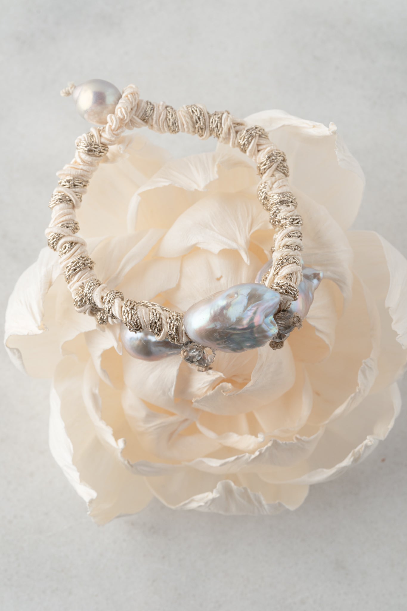 Mela Twisty Trio Pearl Bracelet, Gray