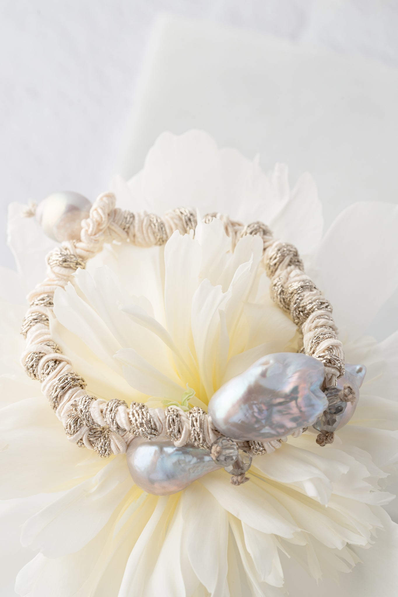 Mela Twisty Trio Pearl Bracelet, Gray