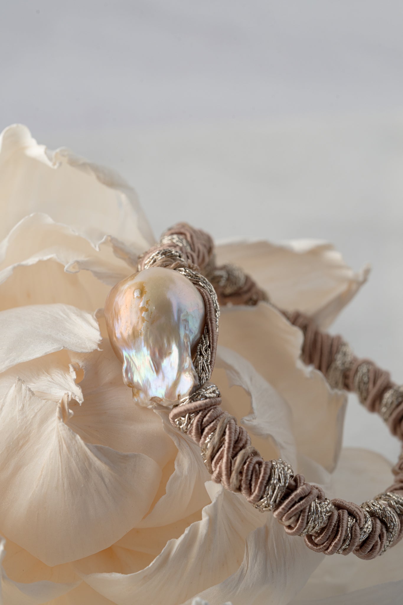 Mela Single Pearl Woven Bracelet, Bronze