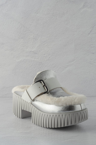 4CCCCEES Plia Amber Slip On, Silver