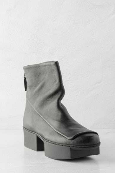 Trippen Shoes Dyke Boot, Black Sat