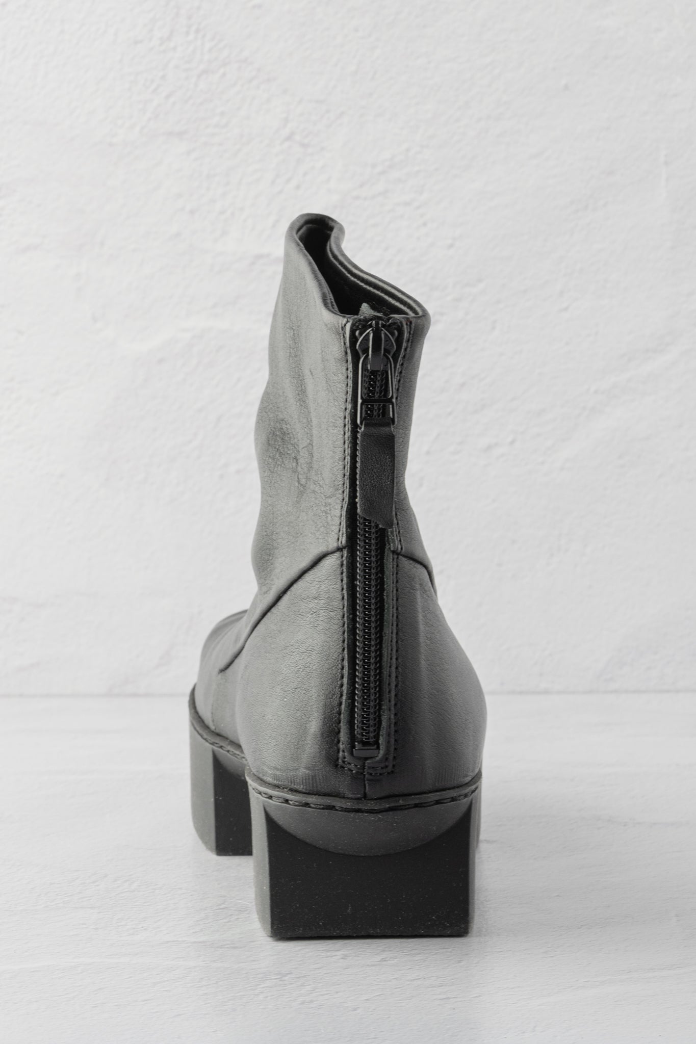 Trippen Shoes Dyke Boot, Black Sat