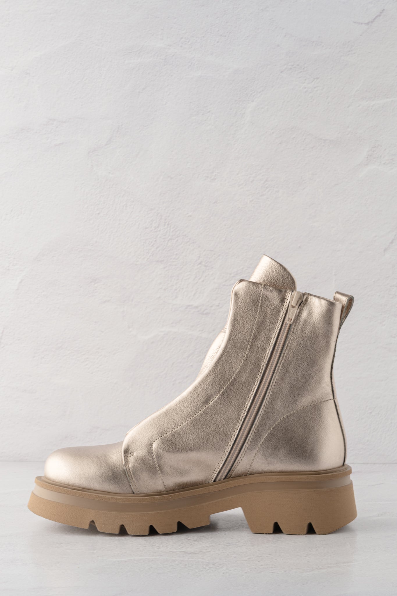 Patrizia Bonfanti Kuni No Lace Metallic Boot, Desert Silk