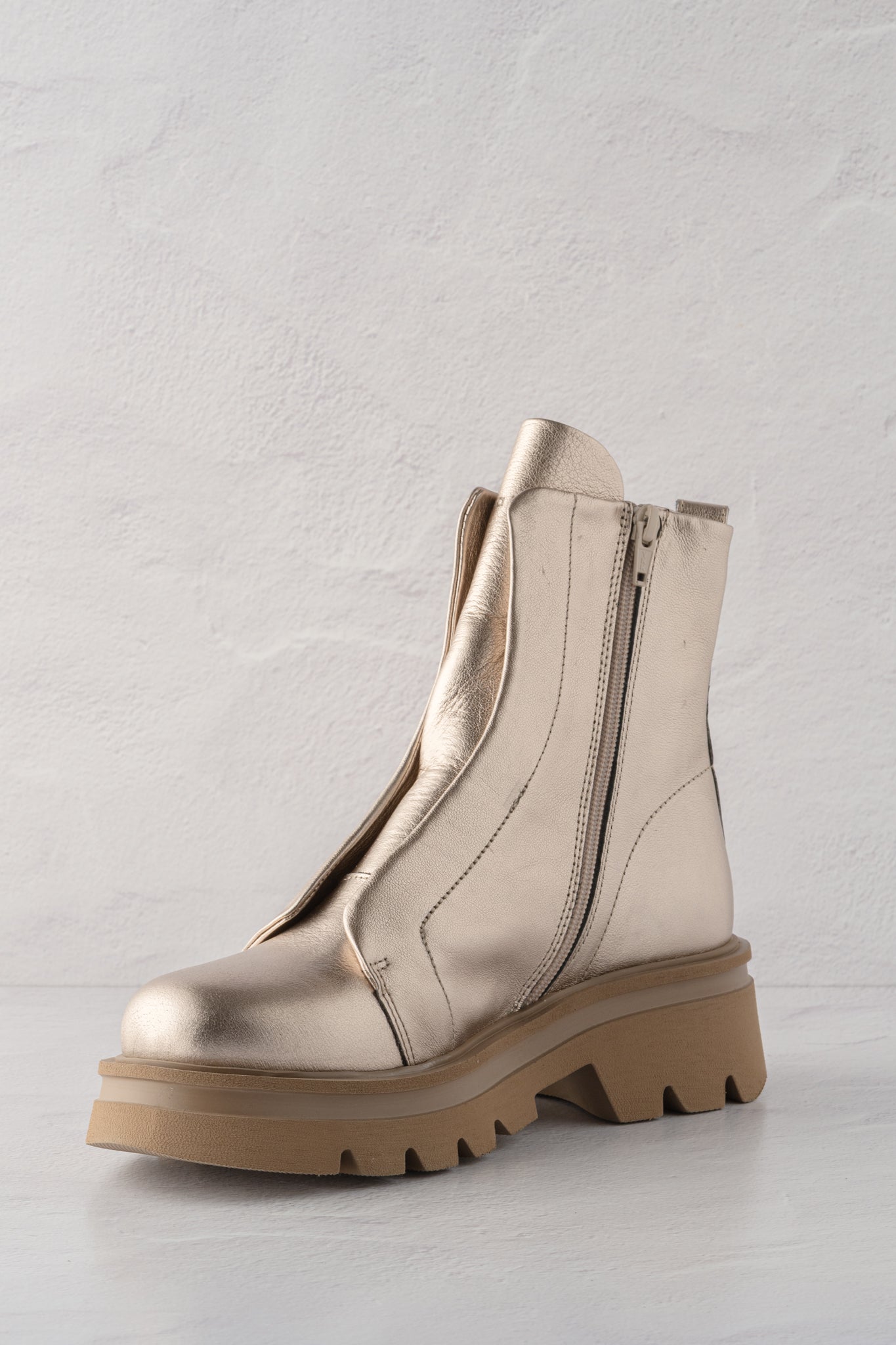 Patrizia Bonfanti Kuni No Lace Metallic Boot, Desert Silk