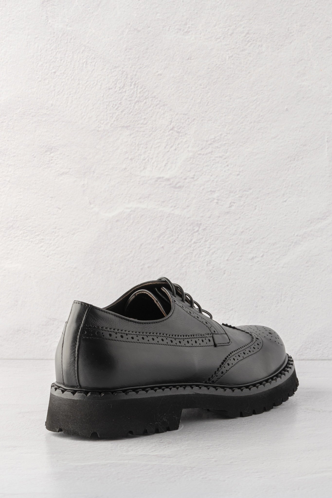 Laura Bellariva Wingtip Oxford, Black