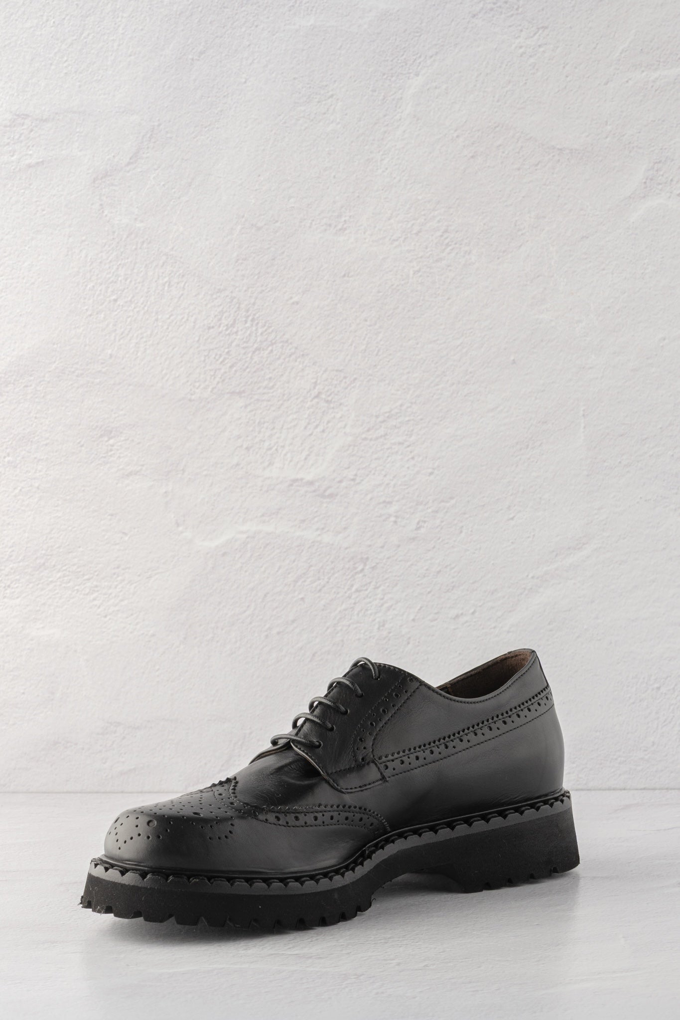 Laura Bellariva Wingtip Oxford, Black