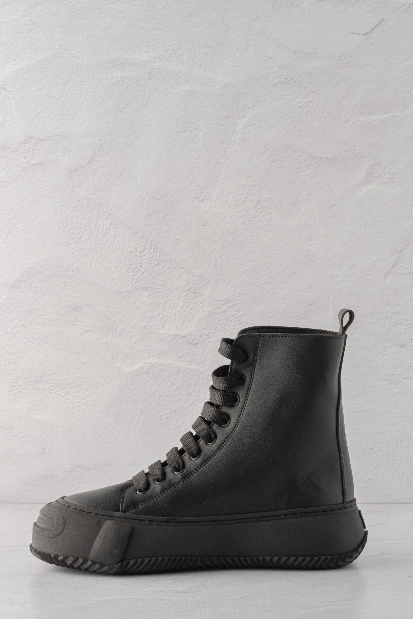 Pluslavie Plus Shoe Two, Black