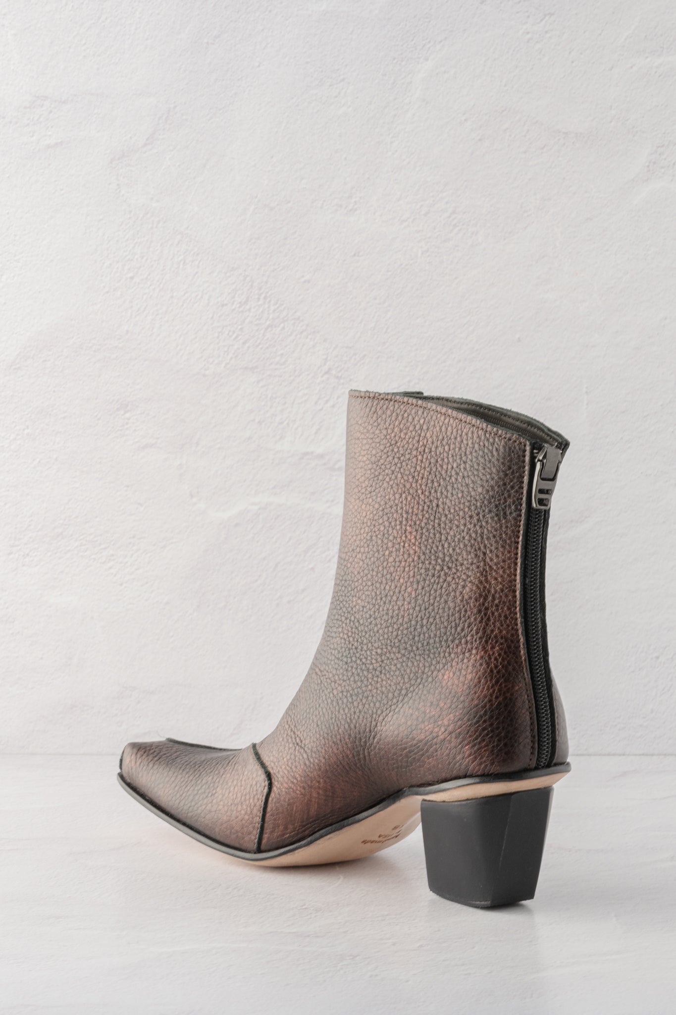 Cydwoq Indirect Boot, Metallic Wine