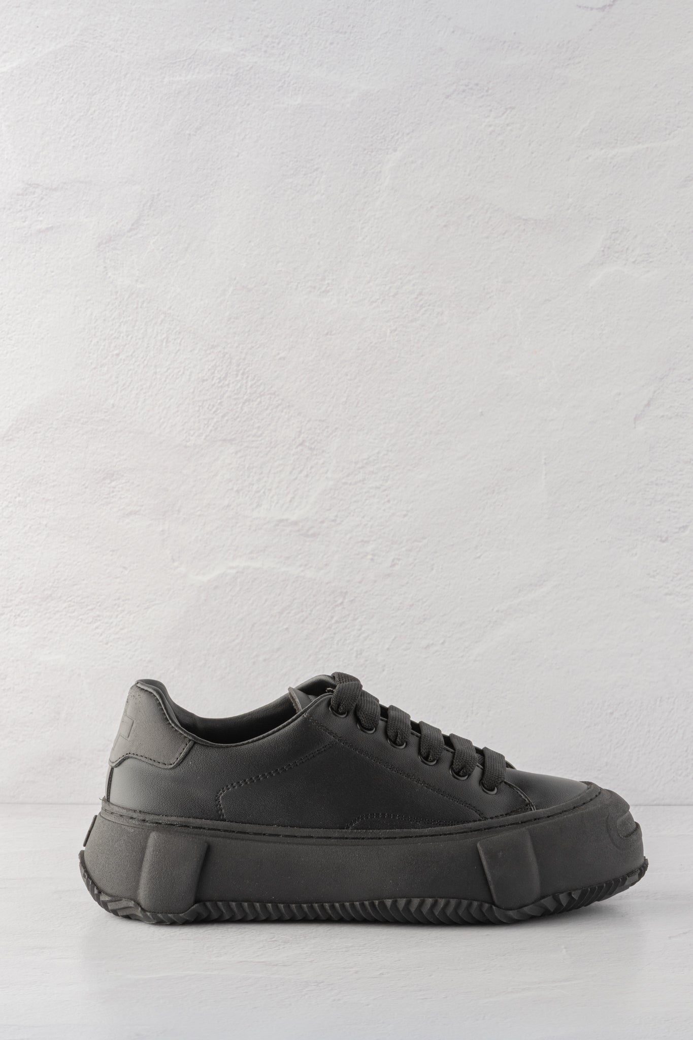 Pluslavie Plu Shoe One, Black