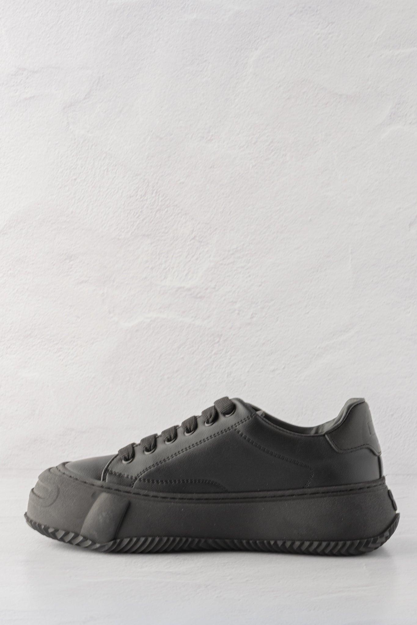 Pluslavie Plu Shoe One, Black