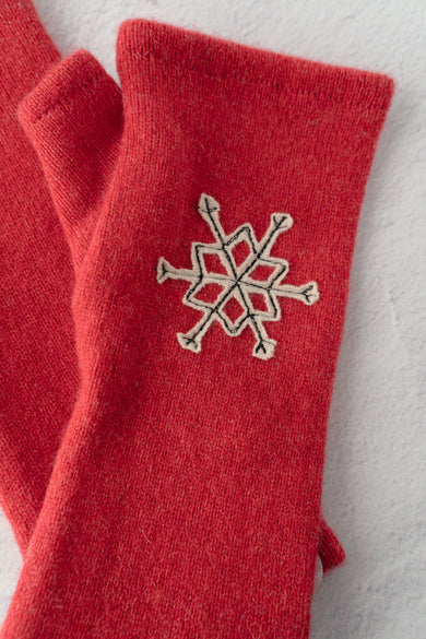 Sardine Recycled Cashmere Handwarmers, Snowflake/Red