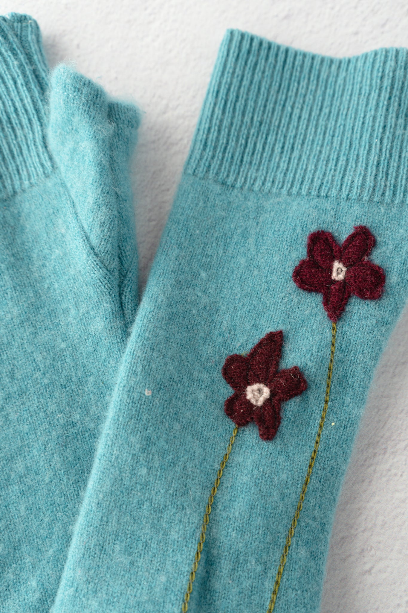 Sardine Recycled Cashmere Handwarmers, Wildflower, Maroon/Aqua