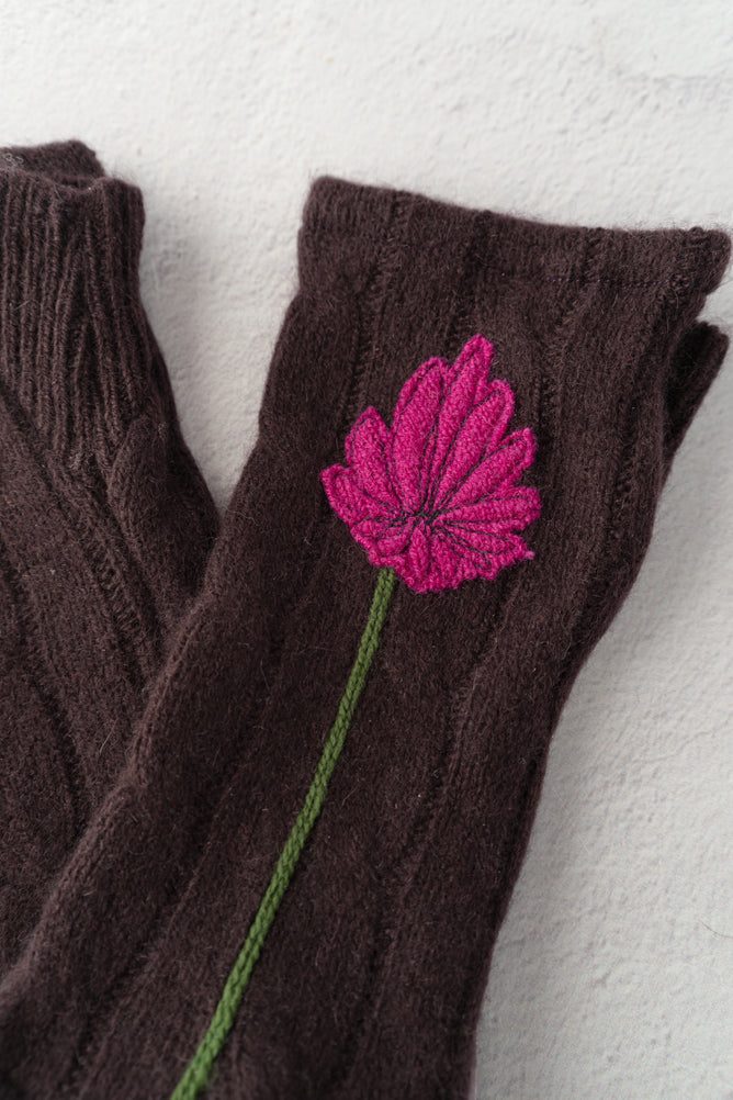 Sardine Recycled Cashmere Handwarmers, Mum, Brown/Fuchsia