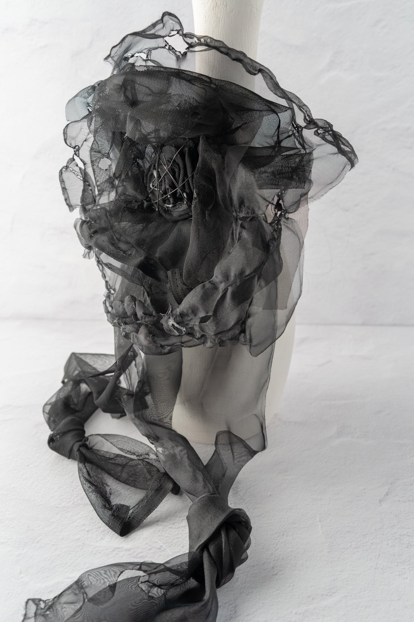 Sanctamuerte Flower Scarf Brooch - Black