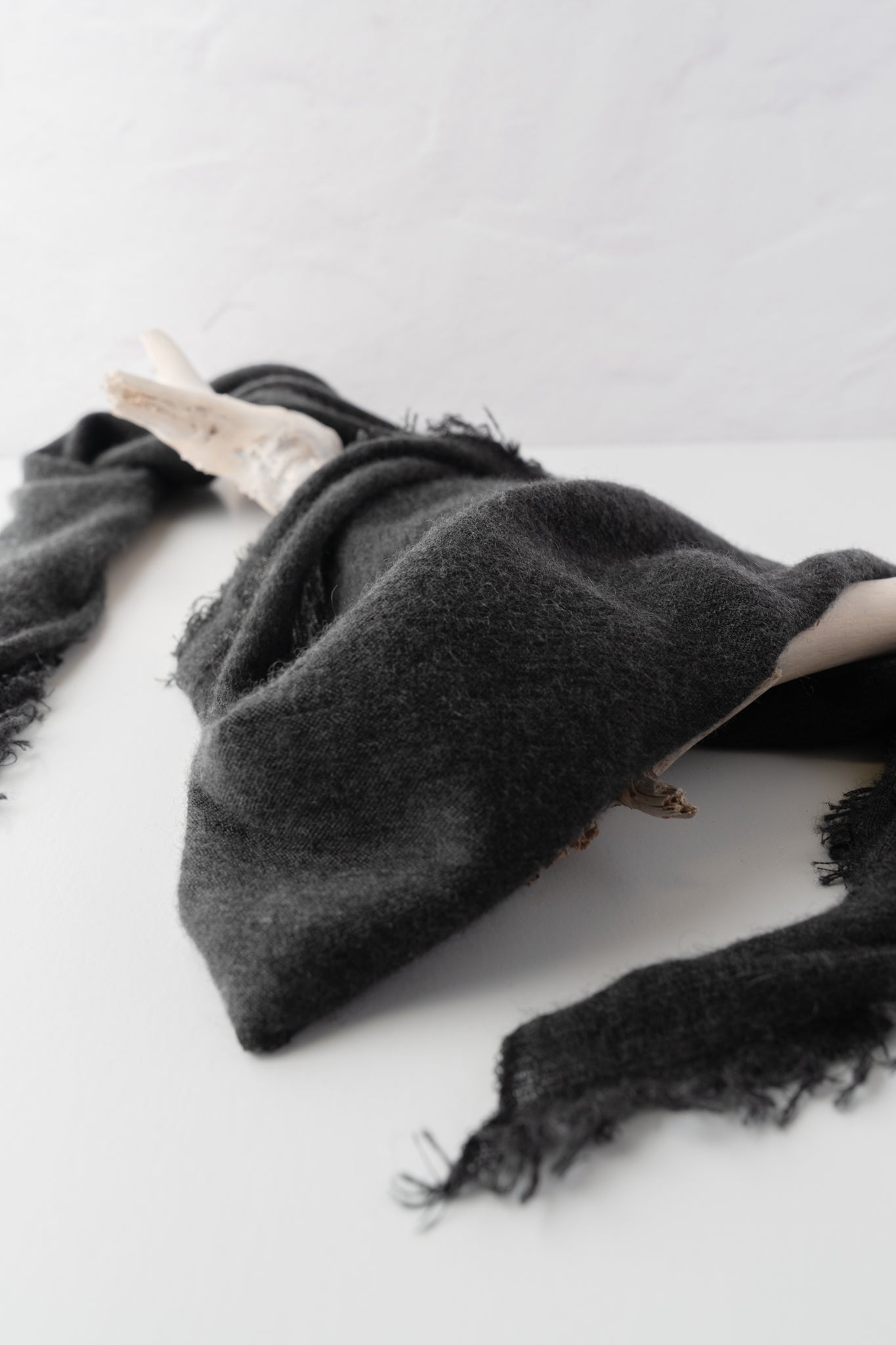 Love Mini Cashmere Scarf, Charcoal