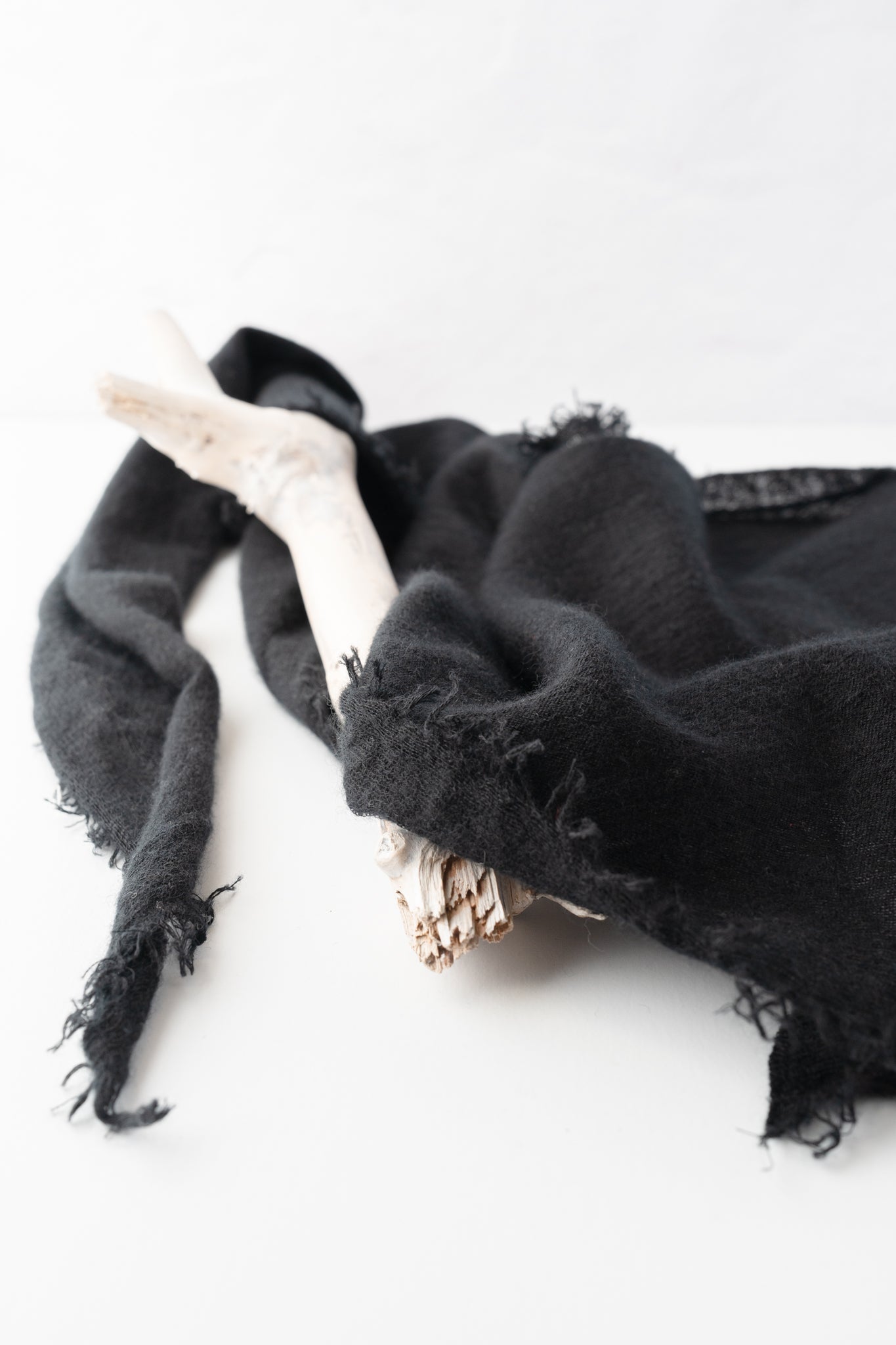 Love Mini Cashmere Scarf, Black