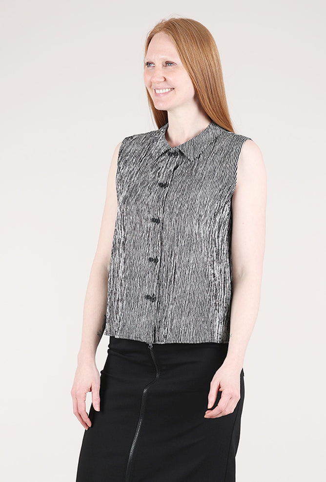 Niche Ridge Stripe S/L Twinbutton Top, Black/White