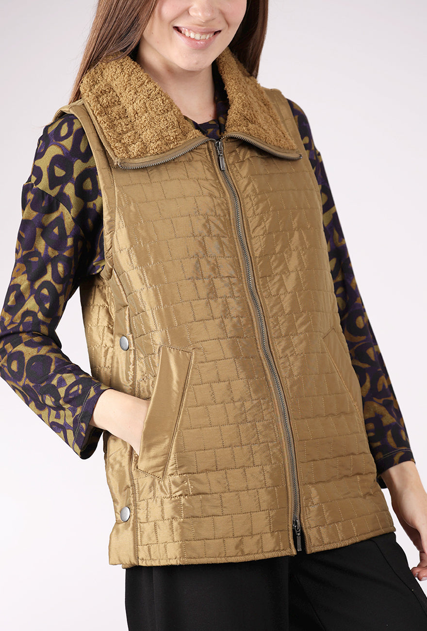 Olivia by Habitat Sherpa Quilt Cabin Vest, Nutria