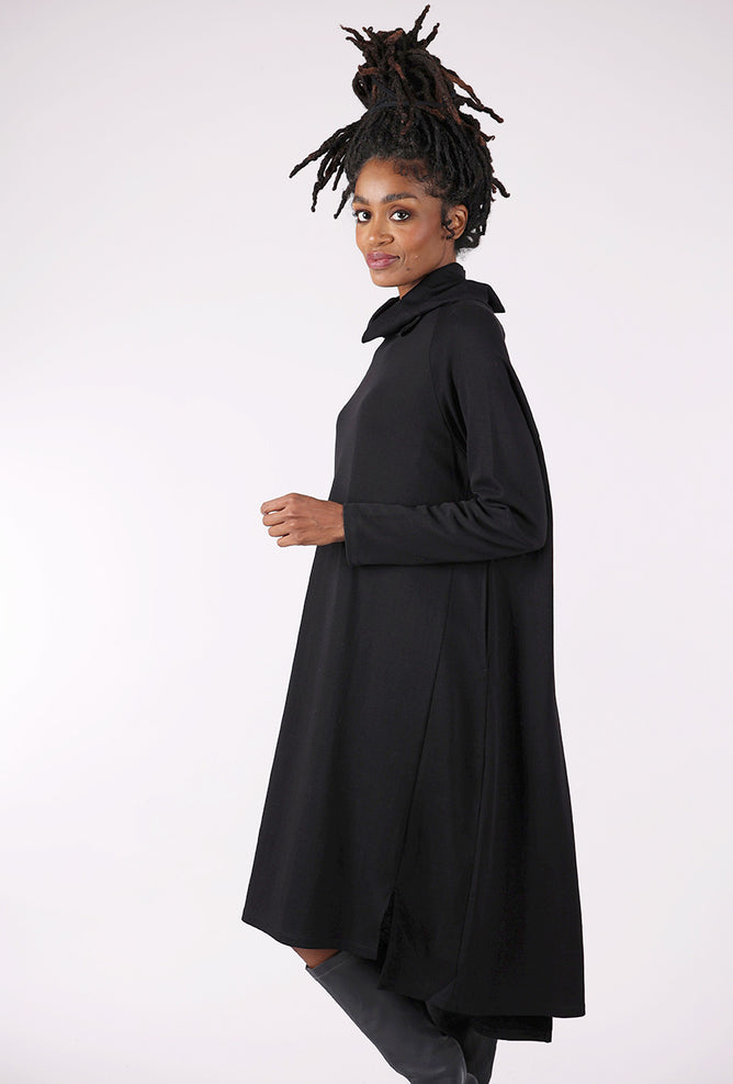 Moyuru Carmelite Knit Dress, Black