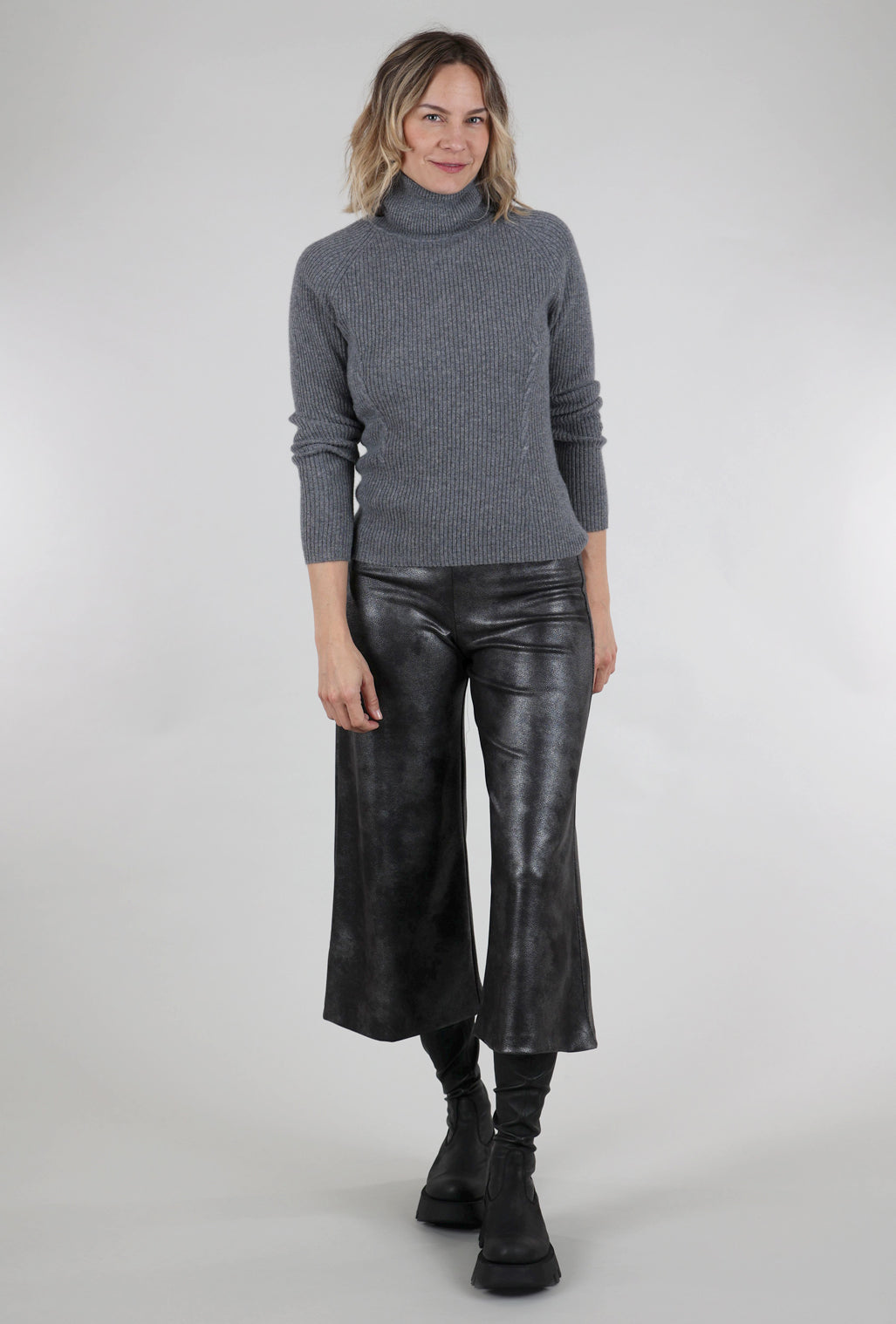 Estheme Cashmere Cashmere Ribbed Details Tneck, Mistral Gray