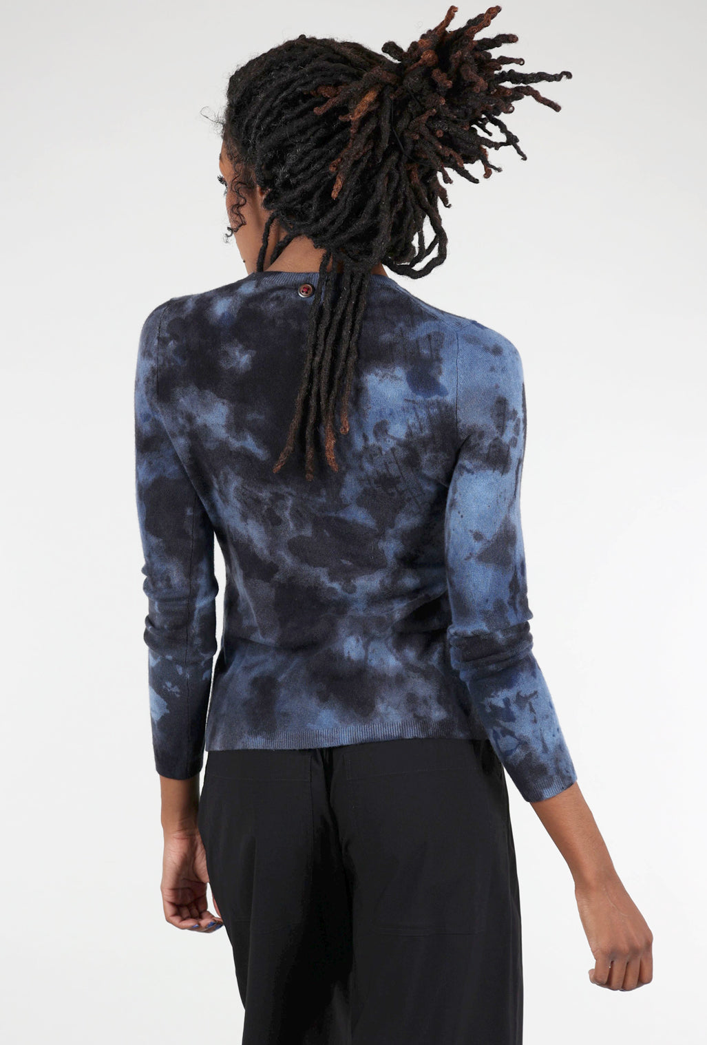 Galadriel Mattei Serpentine Fitted Cashmere Crew, Steel