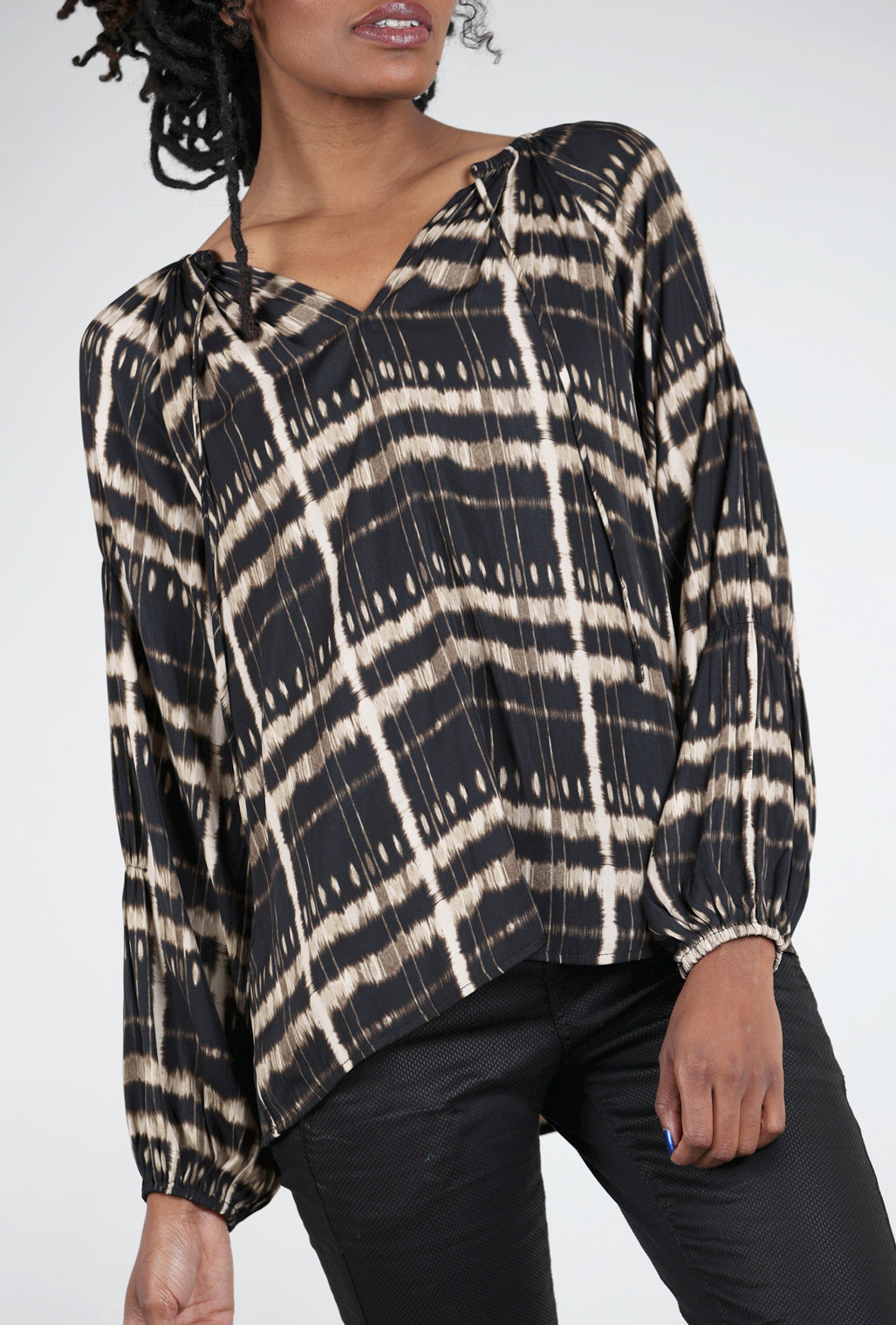 Grade & Gather Flowy Print Blouse, Black