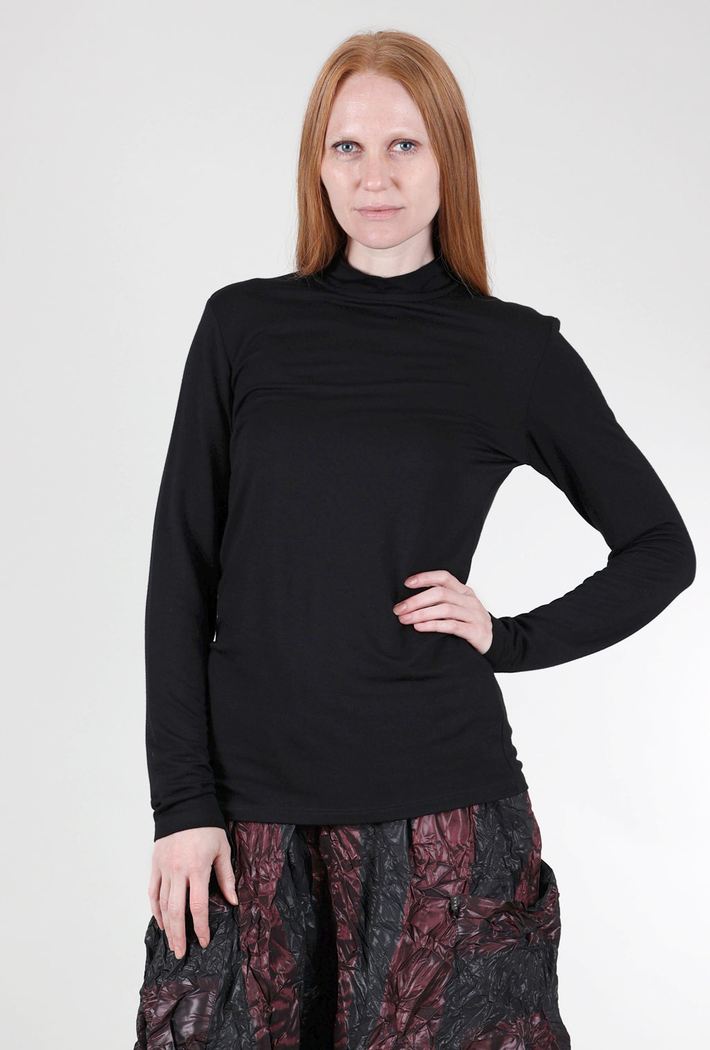 Luukaa Essential Jersey Mock Neck, Black
