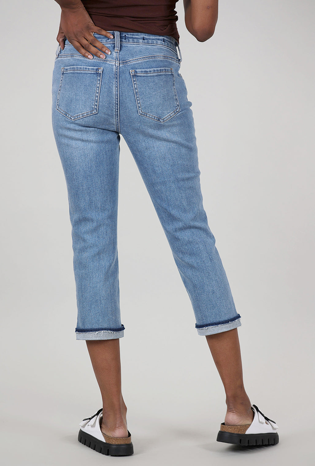 NYDJ Chloe Capri Raw-Edge Denim, Crescent Shore