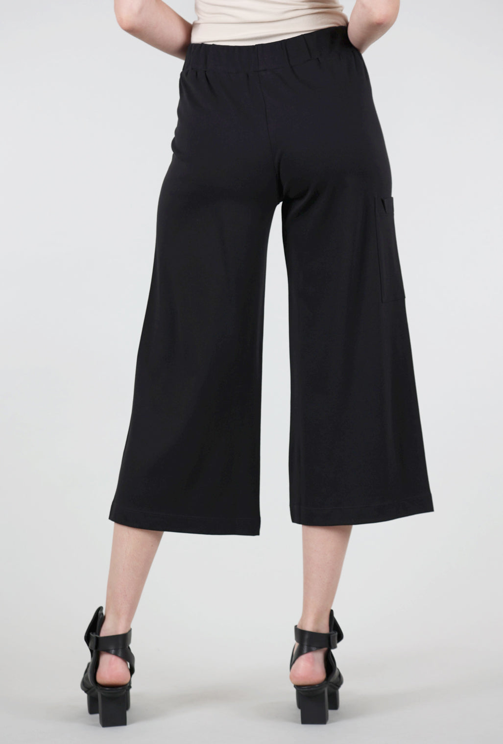Planet Jersey Gaucho Pant, Black