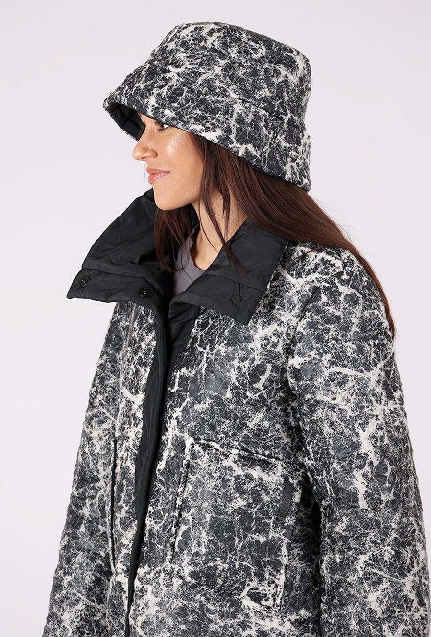 Luukaa Elva Puffer Jacket, Ecru/Black
