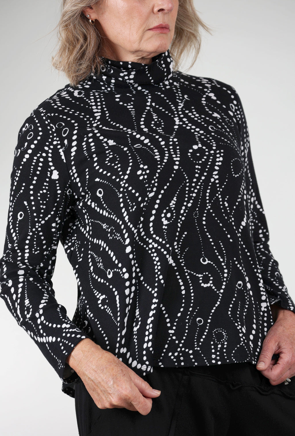 Habitat Wavy Dot Tneck, Black