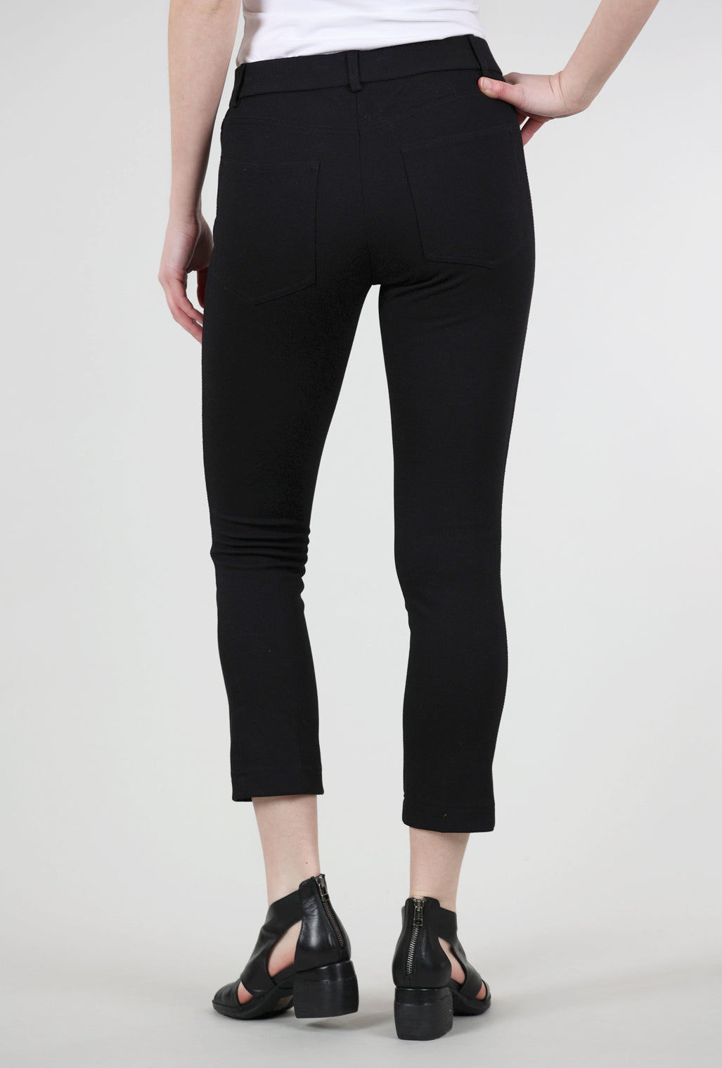 Peace of Cloth Hayes Crop Pant, Black