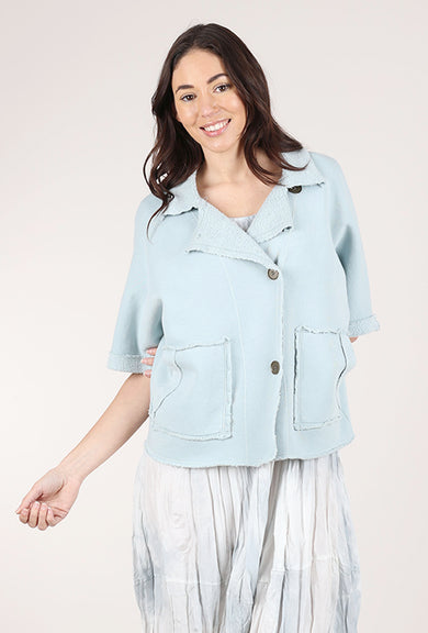 XCVI Kennisen Capelet, Carefree