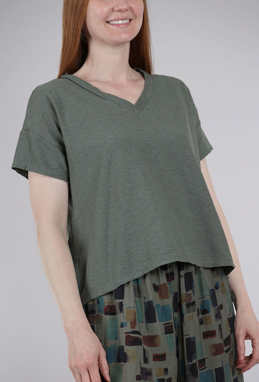 Cut Loose Deep Vee Tee, Clay