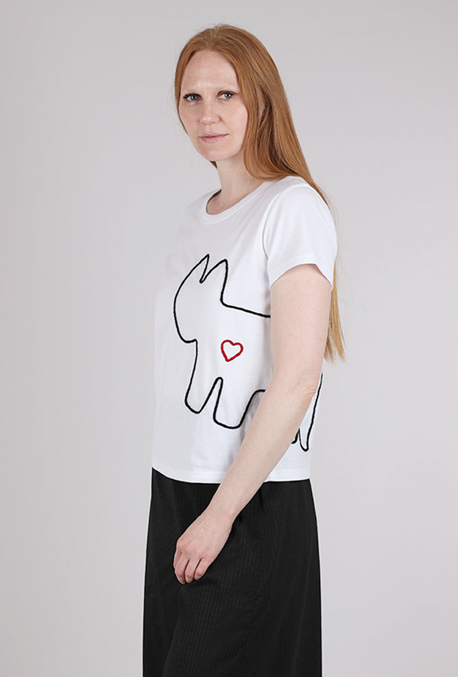 Cats With a Heart Amiga Hand-Embroidered Tee, White