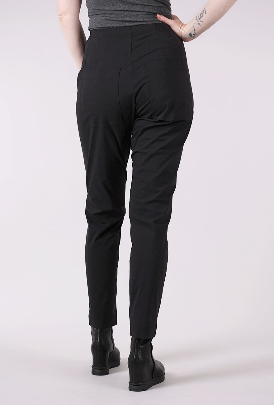 Rundholz Cotton-Linen Taper Trouser, Black