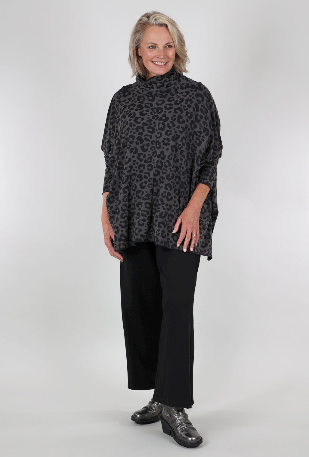 Planet Print Swing Turtle, Leopard