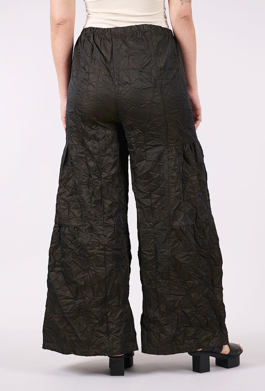 Kozan Anina Pant, Golden