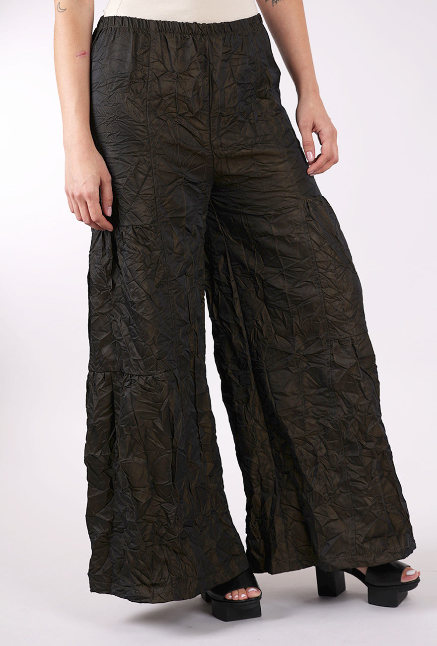 Kozan Anina Pant, Golden