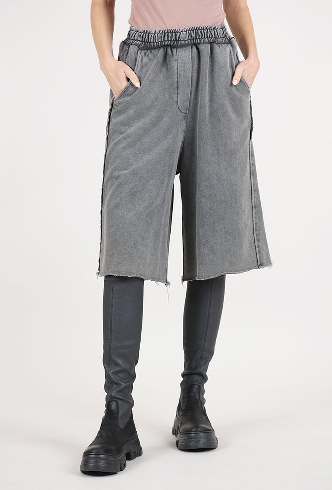 Baci Bermuda Sweat Shorts, Vintage Silver