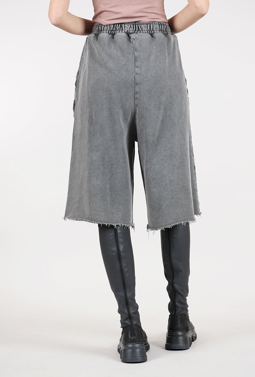 Baci Bermuda Sweat Shorts, Vintage Silver