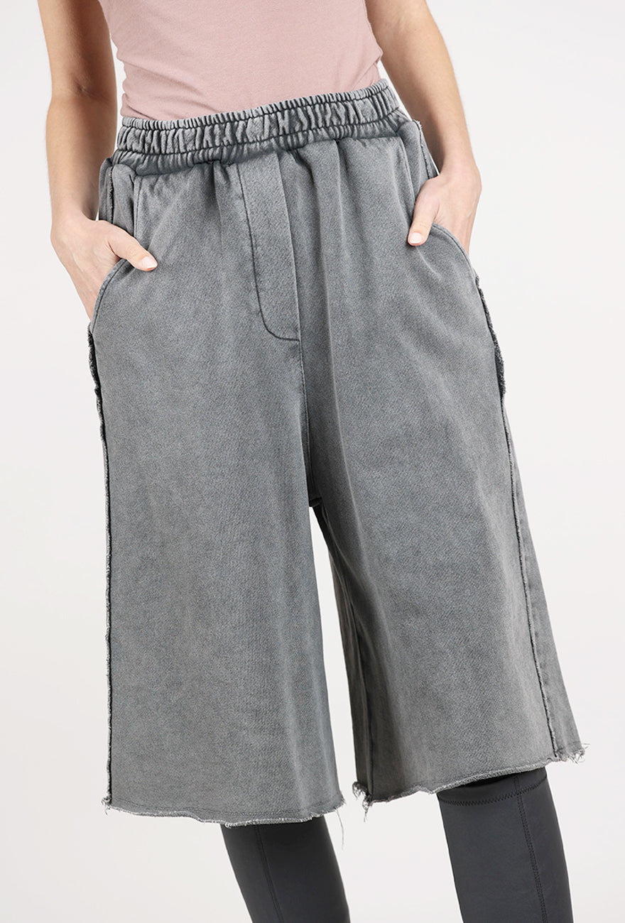 Baci Bermuda Sweat Shorts, Vintage Silver