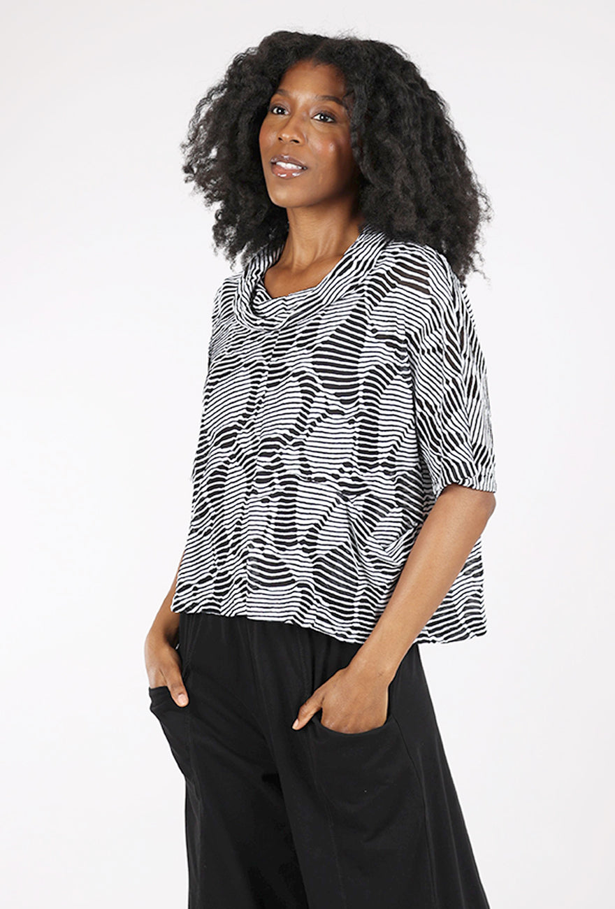 Olivia by Habitat Ivy League Half Sleeve Pullover, Black